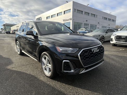 Certified 2025 Audi Q5 e Premium image 1