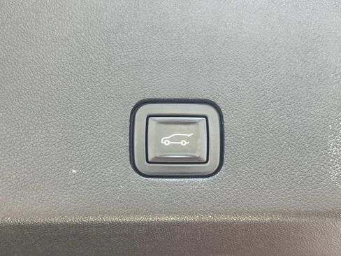 Certified 2024 Cadillac XT6 Sport w/ LPO, Onyx Lite Package AWD/4WD image 12