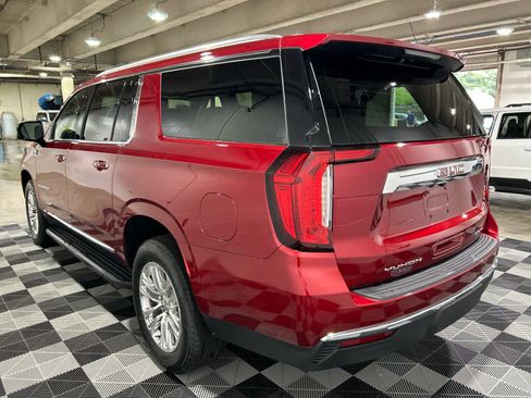 Used 2023 GMC Yukon XL SLT w/ SLT Luxury Package AWD/4WD image 2