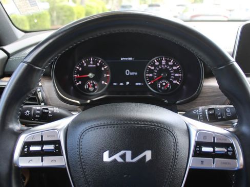 Used 2022 Kia Telluride SX w/ Towing Package FWD image 30