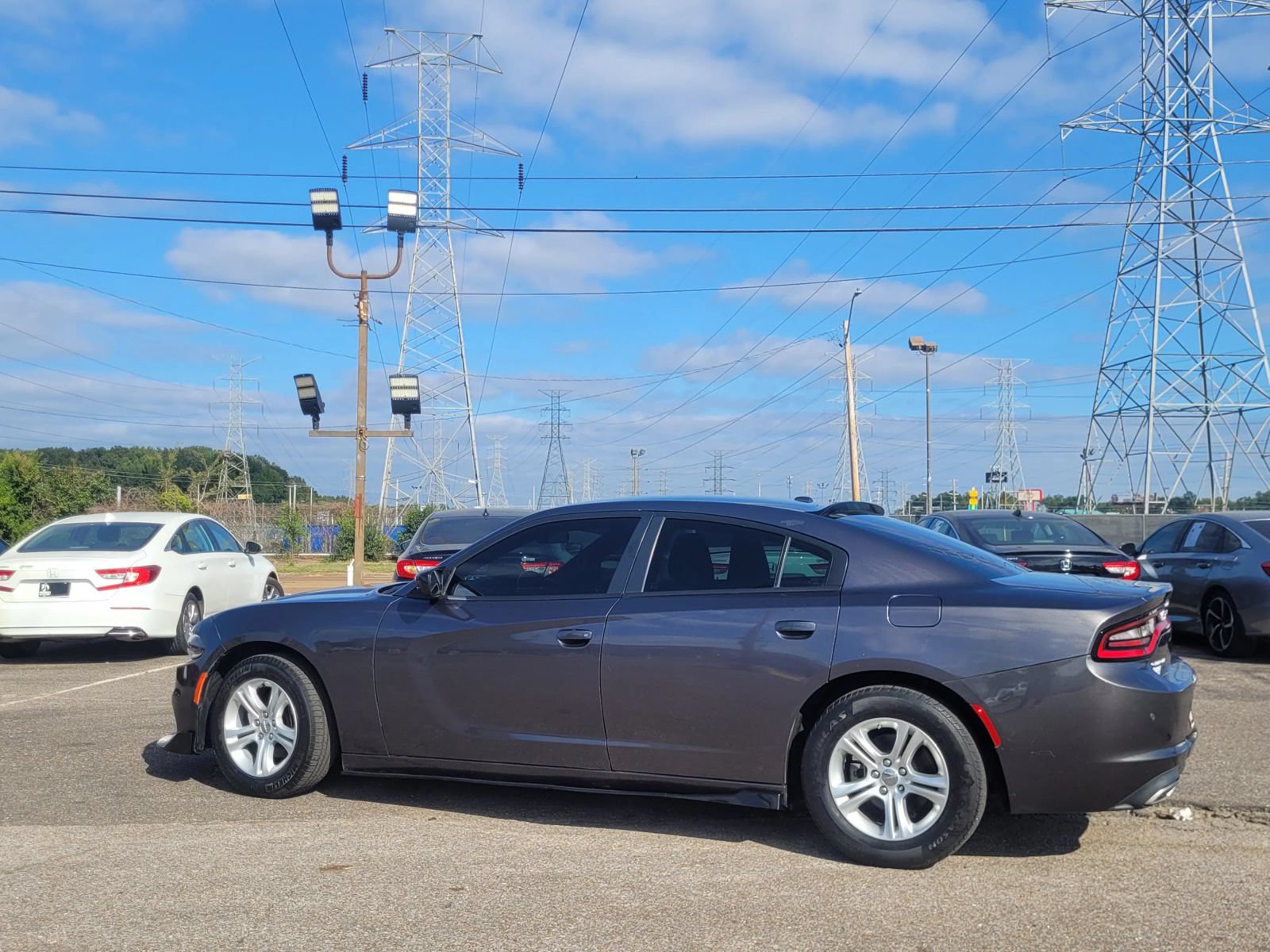 Used 2022 Dodge Charger SXT RWD image 6