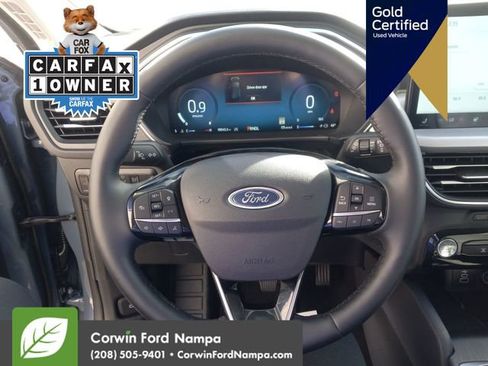 Used 2025 Ford Escape Platinum image 16