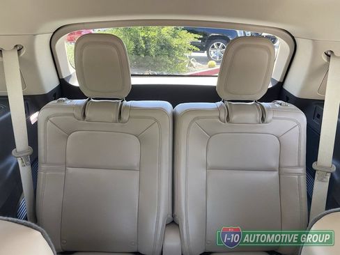 Used 2022 Lincoln Aviator Reserve w/ Equipment Group 201A AWD/4WD image 17