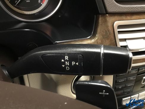 Used 2015 Mercedes-Benz E 350 4MATIC Sedan w/ Premium 1 Package image 51