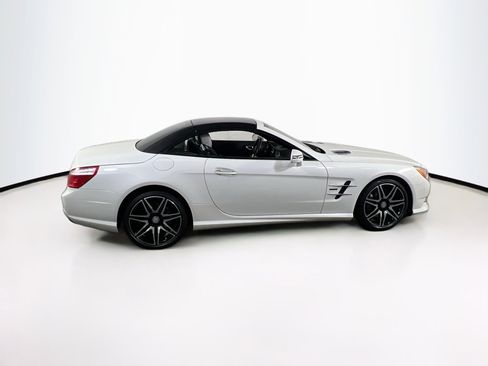 Used 2015 Mercedes-Benz SL 550 image 4
