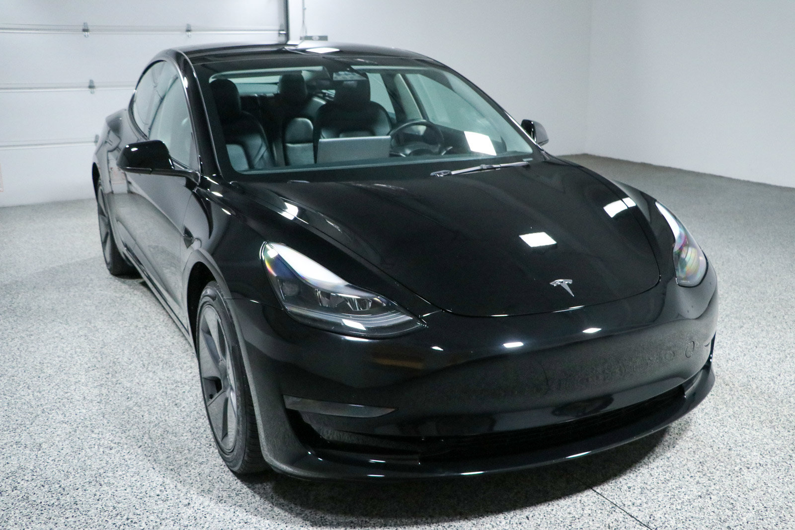 Used 2023 Tesla Model 3 Standard Range RWD image 5