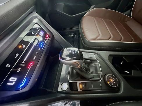 Used 2024 Volkswagen Tiguan SEL R-Line image 24