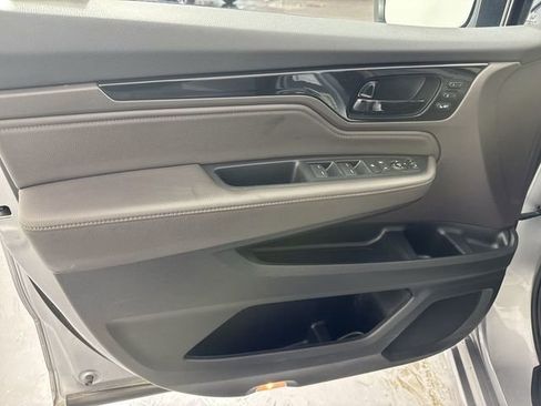 Used 2023 Honda Odyssey Touring image 22