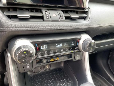 Used 2023 Toyota RAV4 XLE Premium FWD image 27