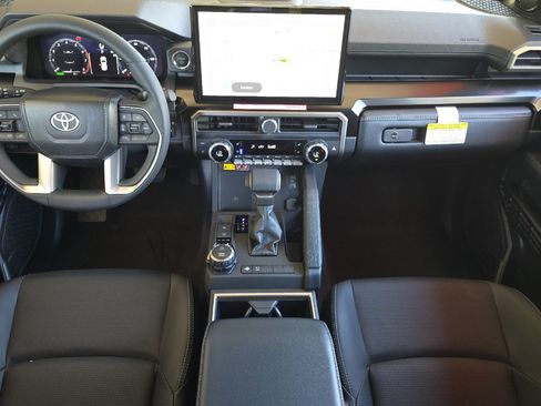 New 2026 Toyota 4Runner Limited w/ Tow Technology Package AWD/4WD image 11