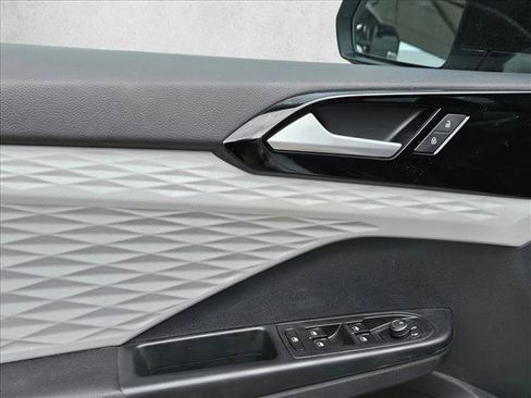 Used 2023 Volkswagen Taos S image 26