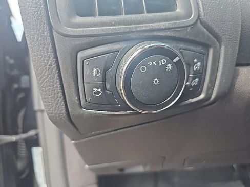 Used 2014 Ford Focus SE w/ Equipment Group 201A image 11