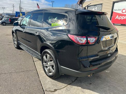 Used 2017 Chevrolet Traverse LT image 7