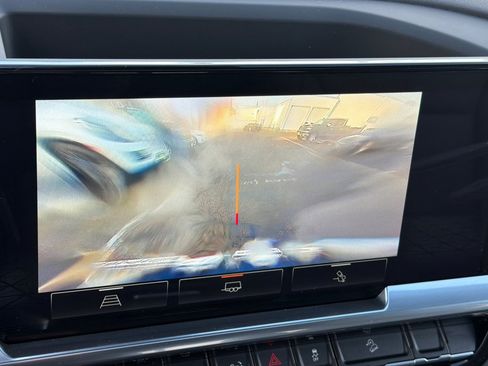 Used 2023 GMC Sierra 1500 SLT w/ SLT Convenience Package image 16