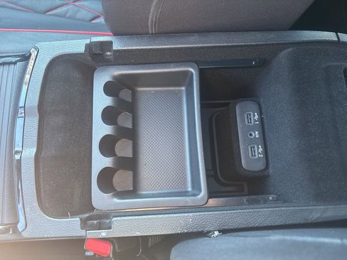 Used 2023 Dodge Charger SXT w/ Blacktop Package image 31