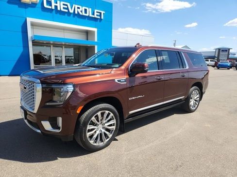 Certified 2022 GMC Yukon XL Denali AWD/4WD image 2