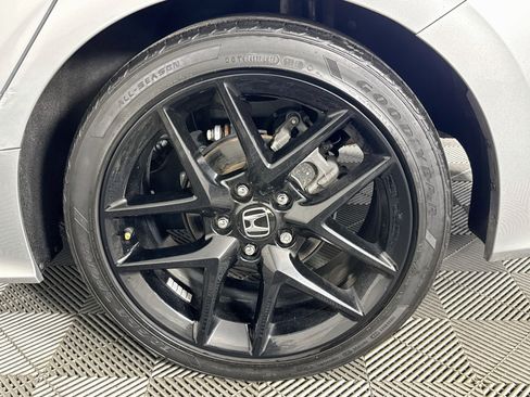 Used 2023 Honda Civic Sport image 35