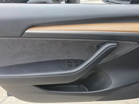 Used 2023 Tesla Model 3 Standard Range RWD image 23