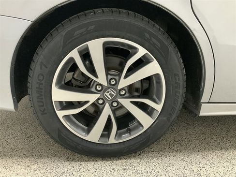 Used 2023 Honda Odyssey Touring image 12