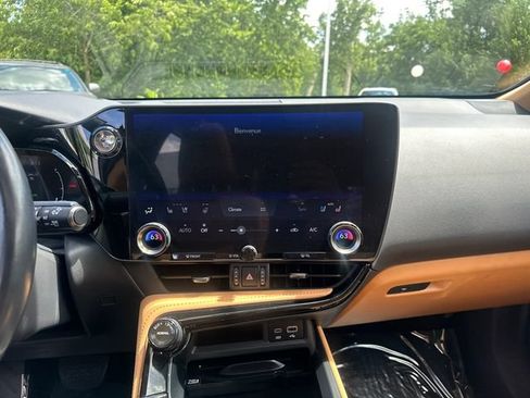 Used 2024 Lexus NX 350h AWD image 22