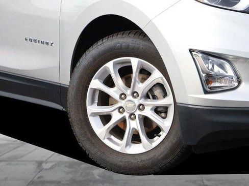 Used 2021 Chevrolet Equinox LT FWD image 3
