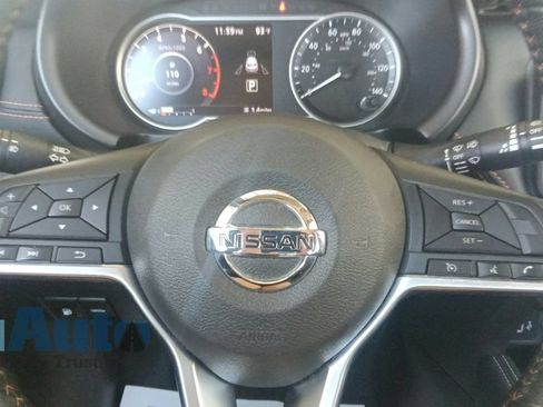 Used 2019 Nissan Kicks SR w/ SR Premium Package FWD image 22