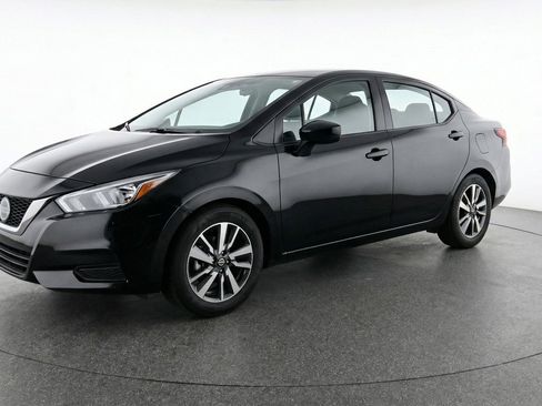 Used 2025 Nissan Versa SV FWD image 3