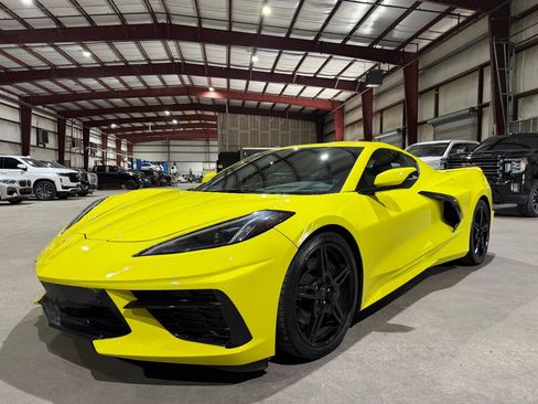 Used 2020 Chevrolet Corvette Stingray Premium Cpe w/ 3LT Preferred Equipment Group RWD image 17