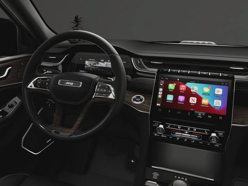 New 2024 Jeep Grand Cherokee Overland w/ Advanced Protech Group III AWD/4WD image 19