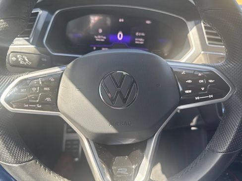 Used 2023 Volkswagen Tiguan SE R-Line FWD image 8