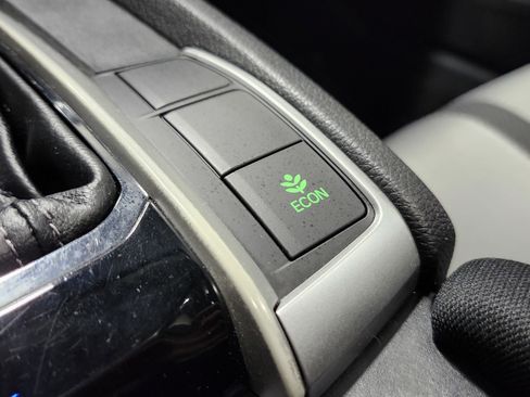 Used 2016 Honda Civic EX image 9