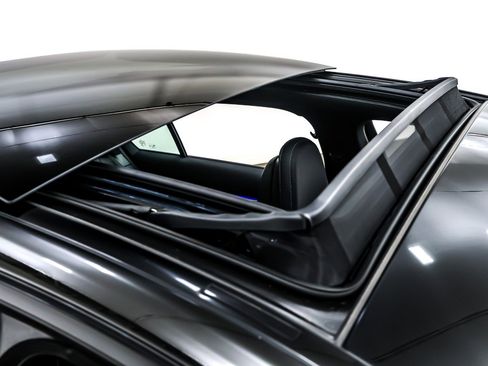 Used 2023 Mercedes-Benz C 300 Sedan image 23