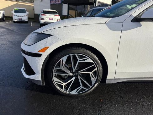 Used 2024 Hyundai Ioniq 6 SEL image 14