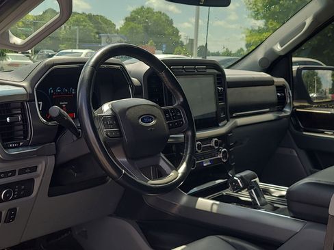 Used 2021 Ford F150 Lariat RWD image 10