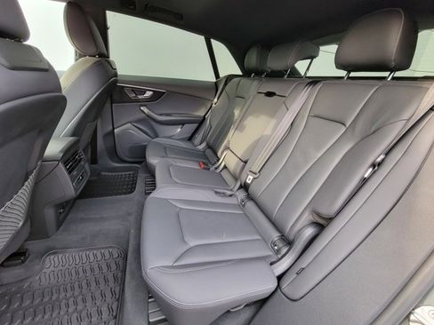Used 2025 Audi Q8 Premium w/ Convenience Package image 16
