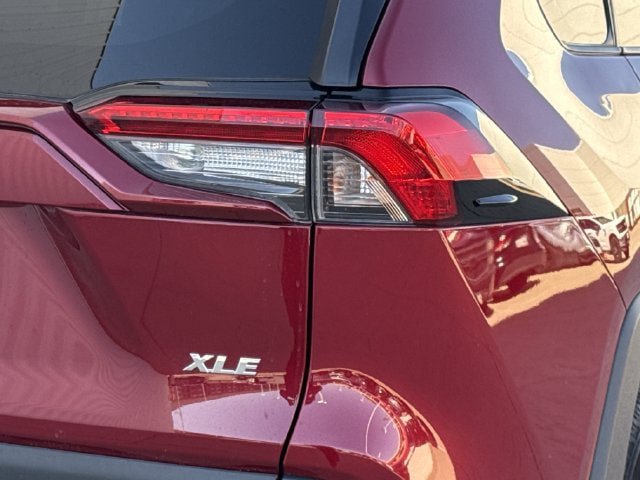 Used 2025 Toyota RAV4 XLE FWD image 7