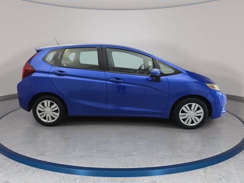 Used 2016 Honda Fit LX image 4