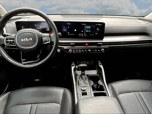 Used 2025 Kia Sorento EX w/ Panoramic Sunroof Package FWD image 9