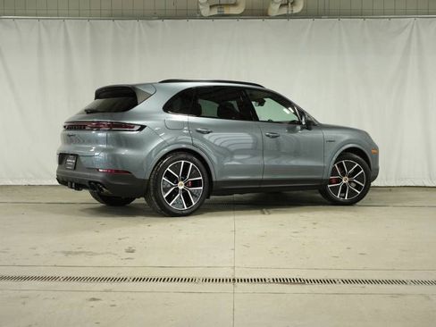 New 2026 Porsche Cayenne S AWD/4WD image 7
