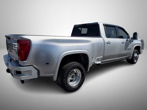 Used 2023 Chevrolet Silverado 3500 High Country AWD/4WD image 3