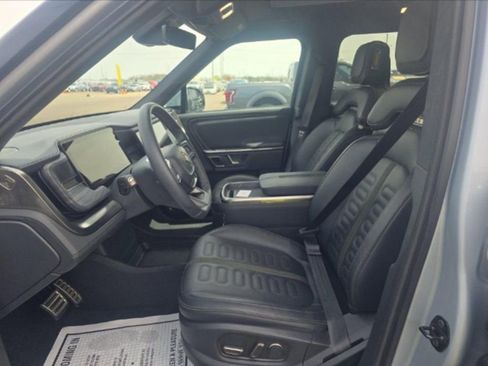 Used 2024 Rivian R1S Adventure AWD/4WD image 5