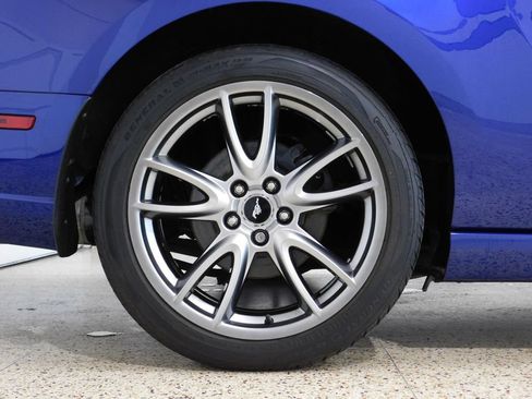 Used 2013 Ford Mustang GT Premium w/ Electronics Pkg RWD image 86