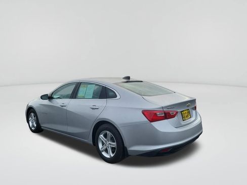 Used 2021 Chevrolet Malibu LS image 3