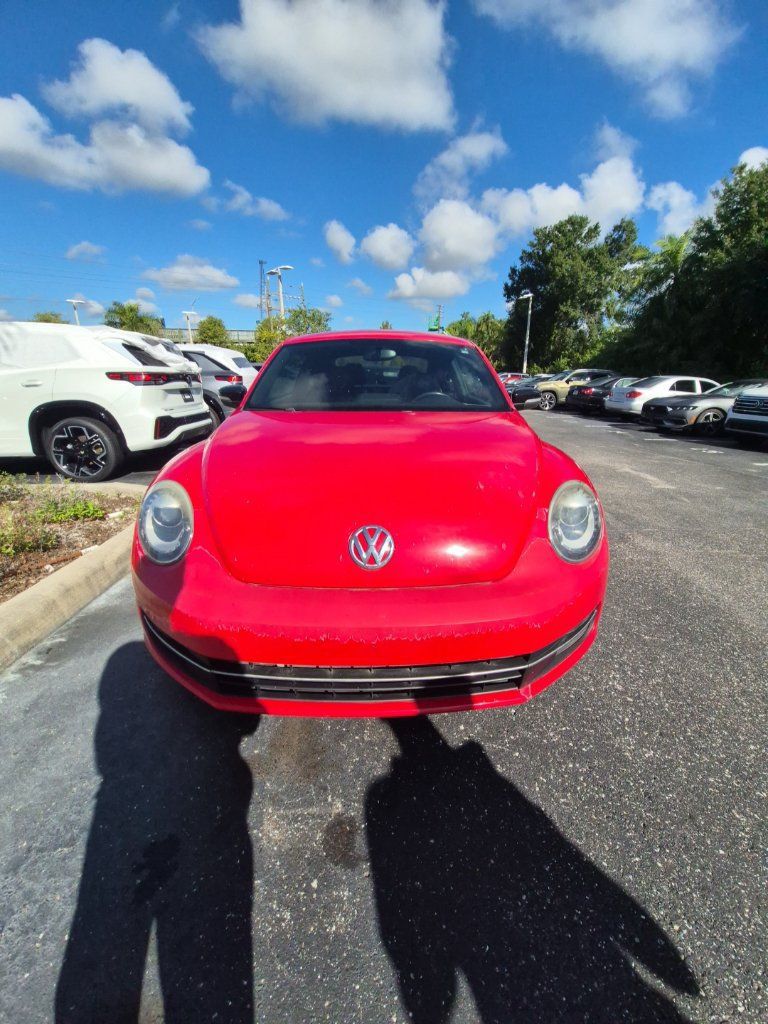 Used 2012 Volkswagen Beetle 2.0T FWD image 1