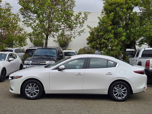 New 2026 MAZDA MAZDA3 s FWD image 2