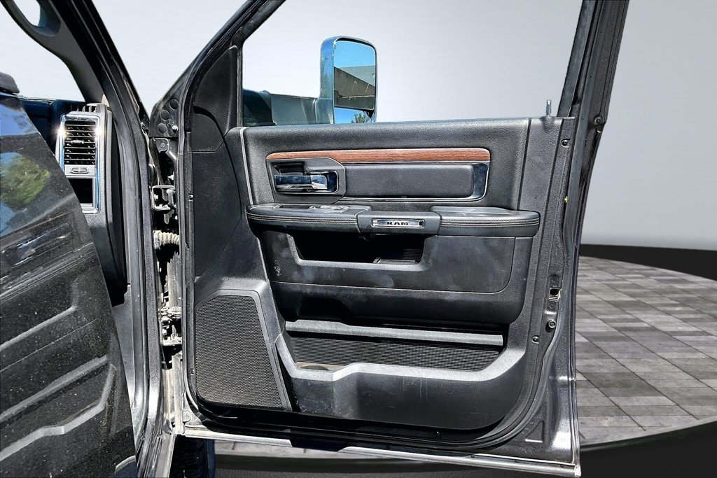 Used 2018 RAM 2500 Laramie AWD/4WD image 13