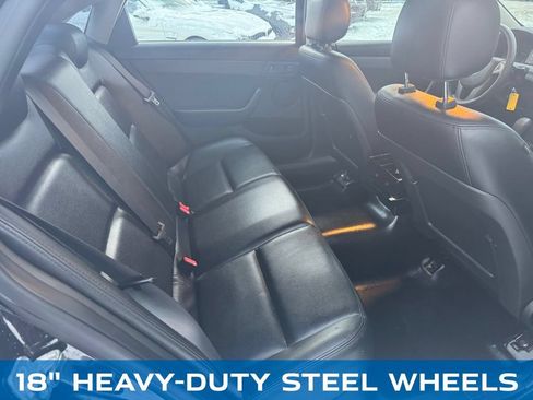 Used 2011 Chevrolet Caprice RWD image 22