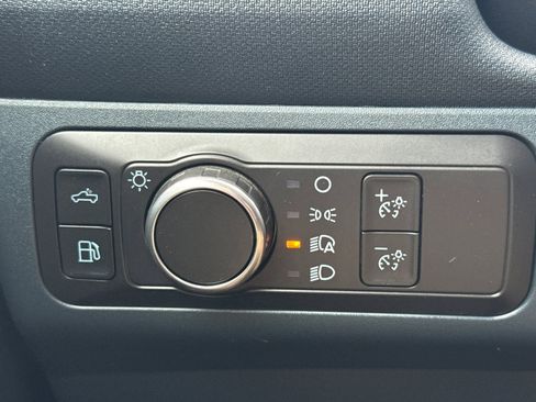 Used 2022 Ford Maverick XL image 33