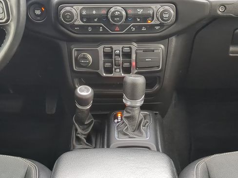 Certified 2021 Jeep Gladiator Sport image 17