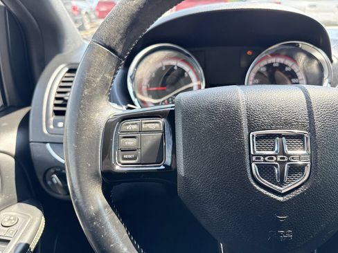 Used 2017 Dodge Grand Caravan SE FWD image 19